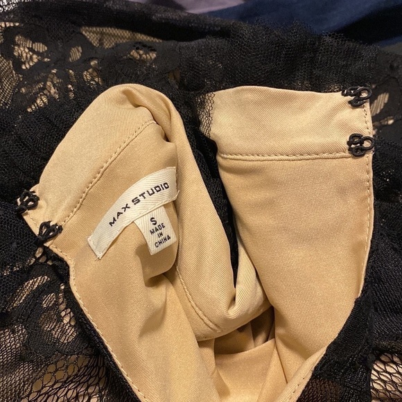 𝅺max Studio Lace Sleeveless Top size S - Picture 5 of 5